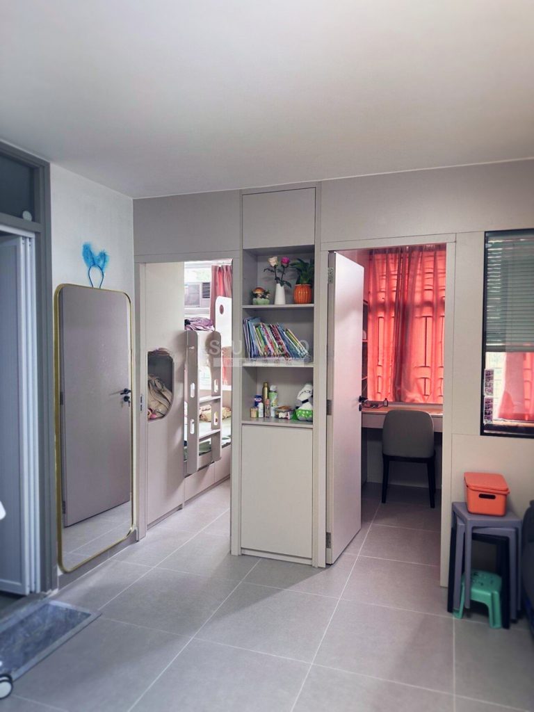 香港和諧一型公屋3-4人單位間訂造傢俬作品照片 2